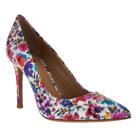 G.I.L.I | Floral Leather Jill Pointed-Toe Pump - Picture 2 of 3